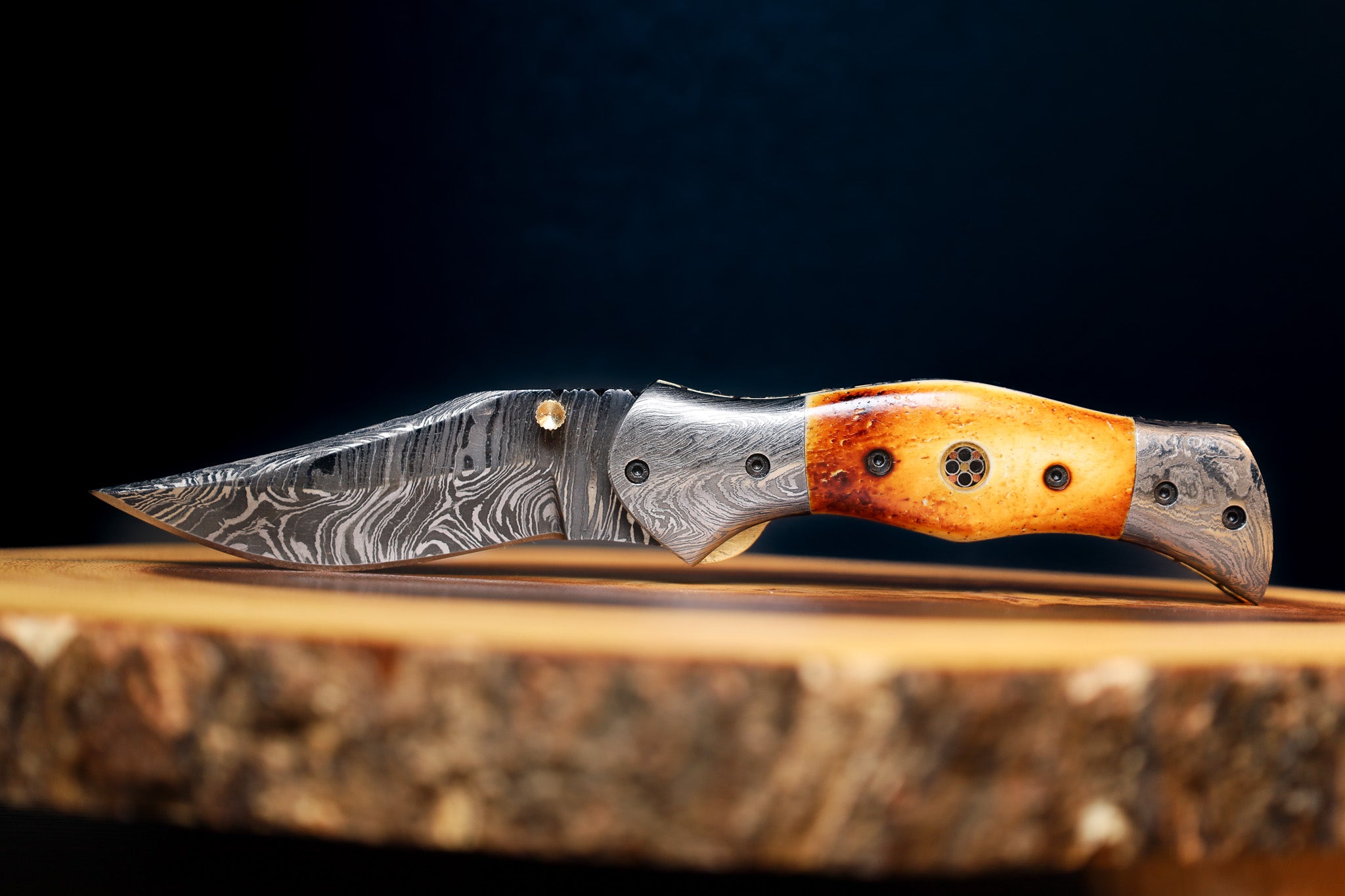 How to Remove Rust from Damascus Steel?