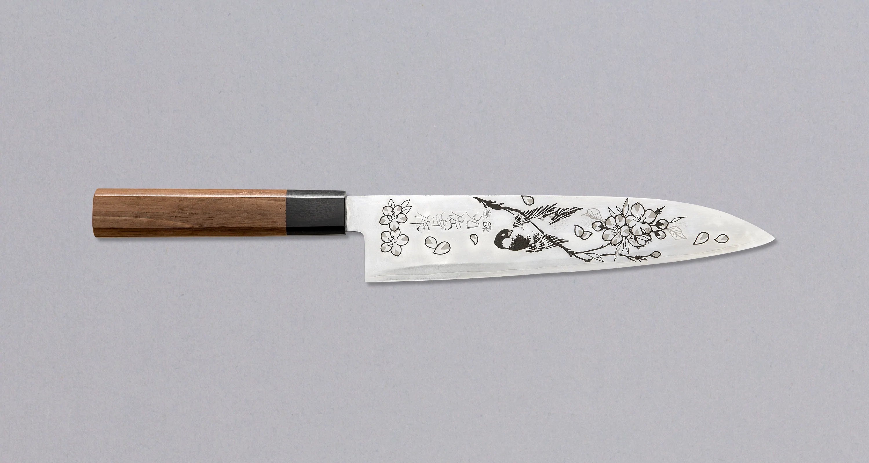 Sakura_knife_tattoo_engraving_jpeg.webp